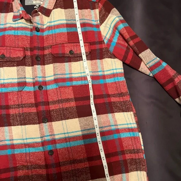 Quiksilver Red and Blue Plaid Men's Shirt - Picture 4 of 9